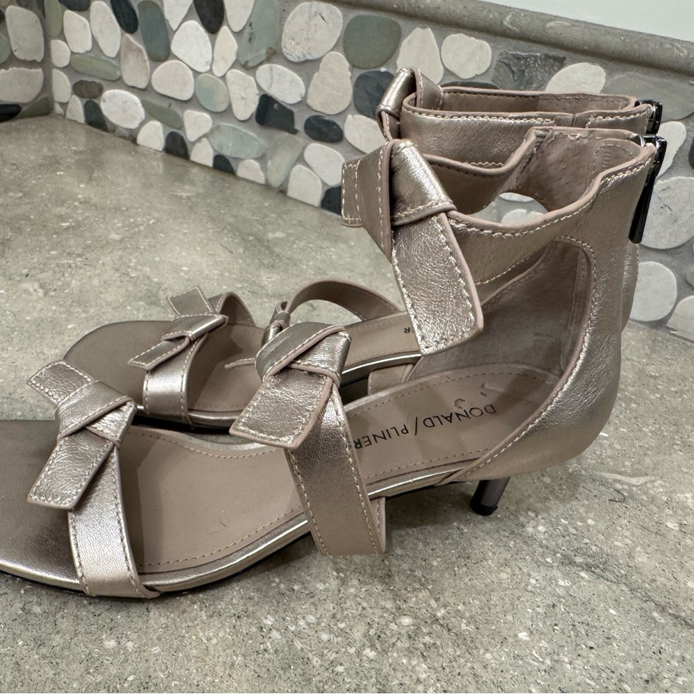 Donald J. Pliner Women's Metallic Heels